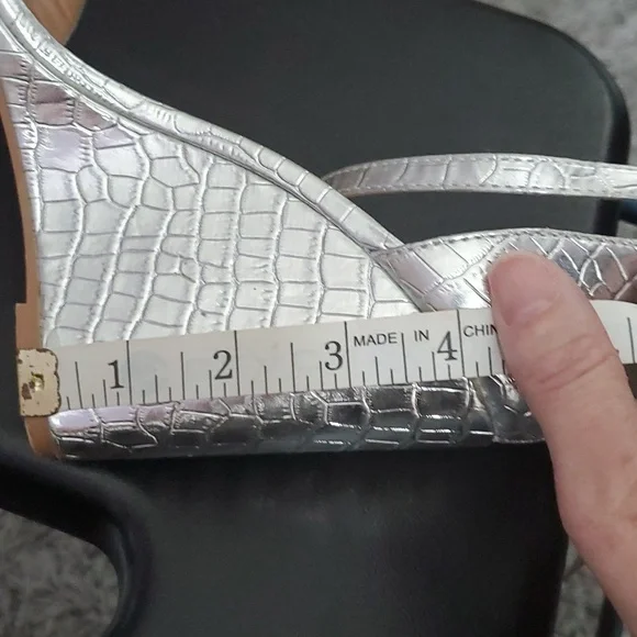 Wedged Sandals - Picture 7 of 8